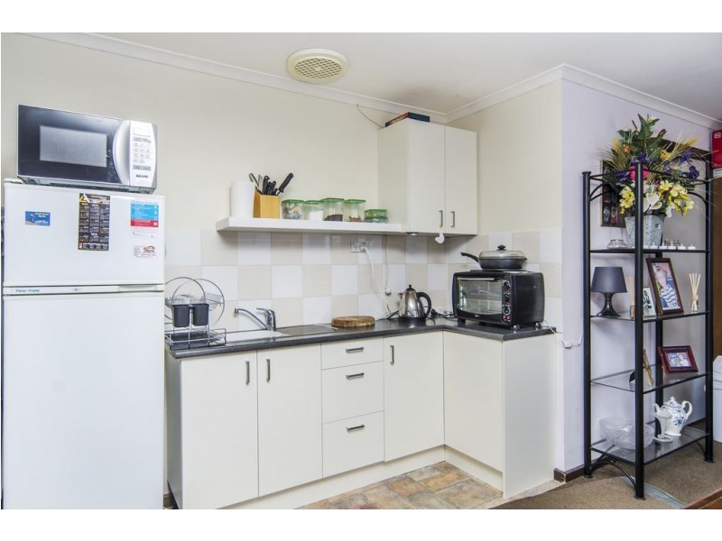 10 Imelda Court, Christie Downs SA 5164