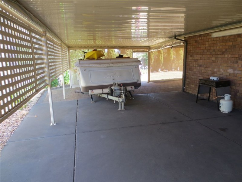 31 Fredrick Drive, Woodcroft SA 5162