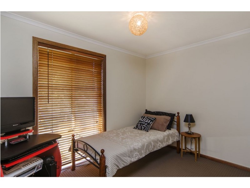 35 Oslo Crescent, Hackham West SA 5163