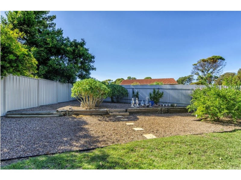 35 Oslo Crescent, Hackham West SA 5163