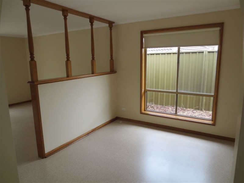 4 Hendrix Crescent, Woodcroft SA 5162