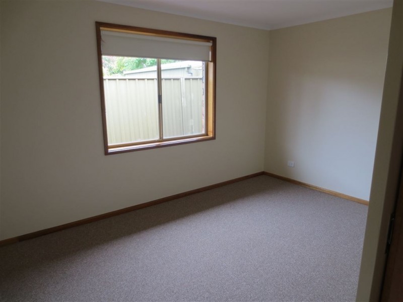 4 Hendrix Crescent, Woodcroft SA 5162