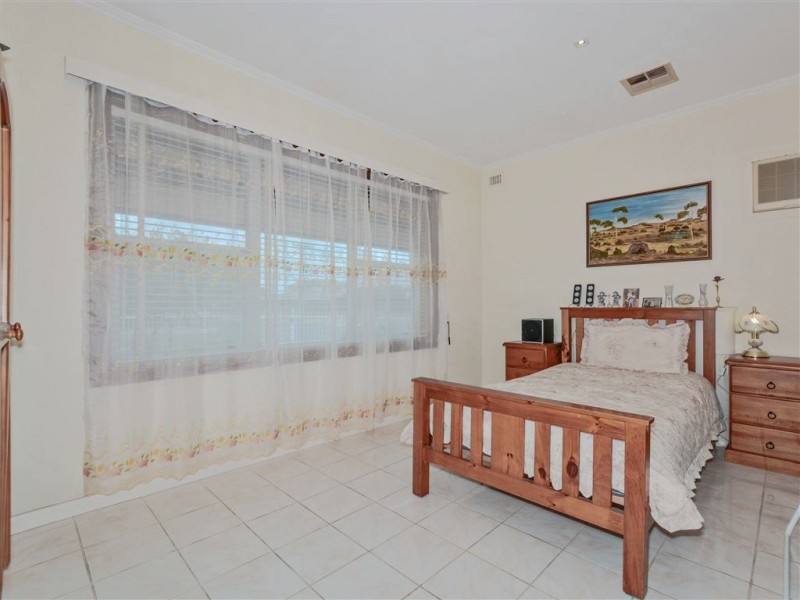 15 Percy Avenue, Clovelly Park SA 5042