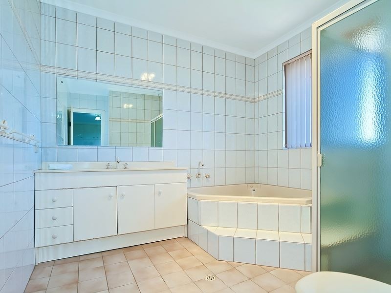 37 Dressage Avenue, Woodcroft SA 5162