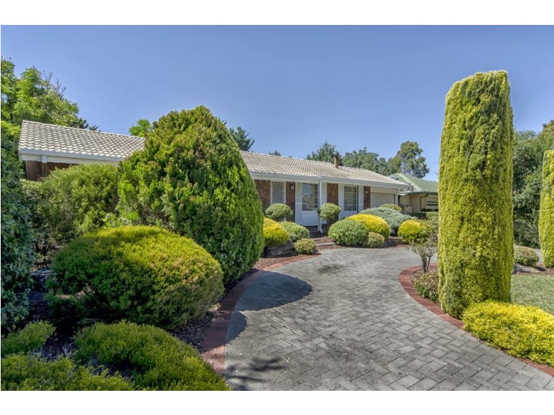 30 Heysen Drive, Trott Park SA 5158