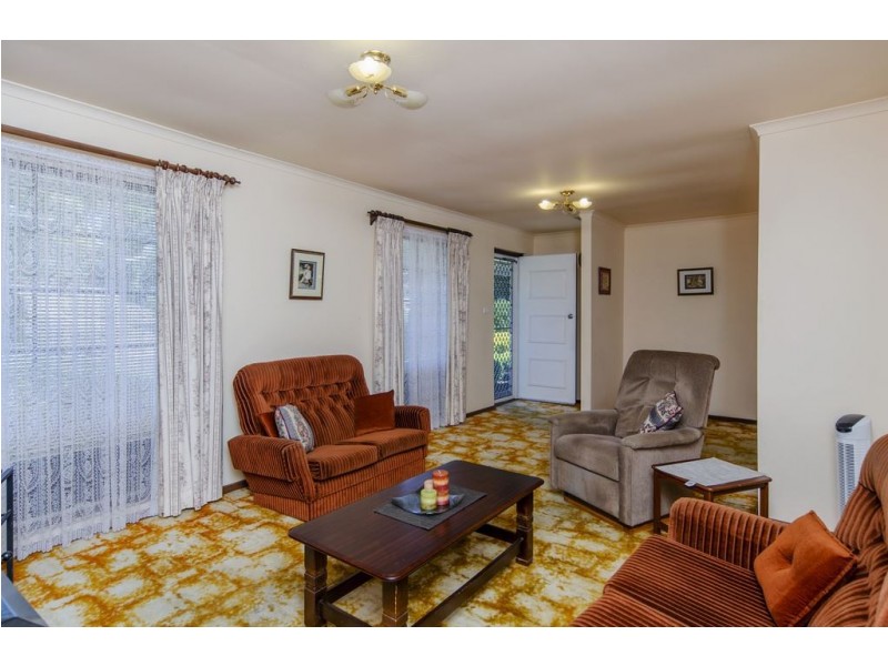 30 Heysen Drive, Trott Park SA 5158