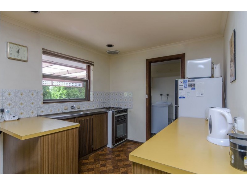30 Heysen Drive, Trott Park SA 5158