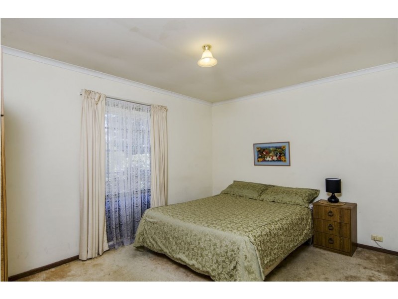 30 Heysen Drive, Trott Park SA 5158