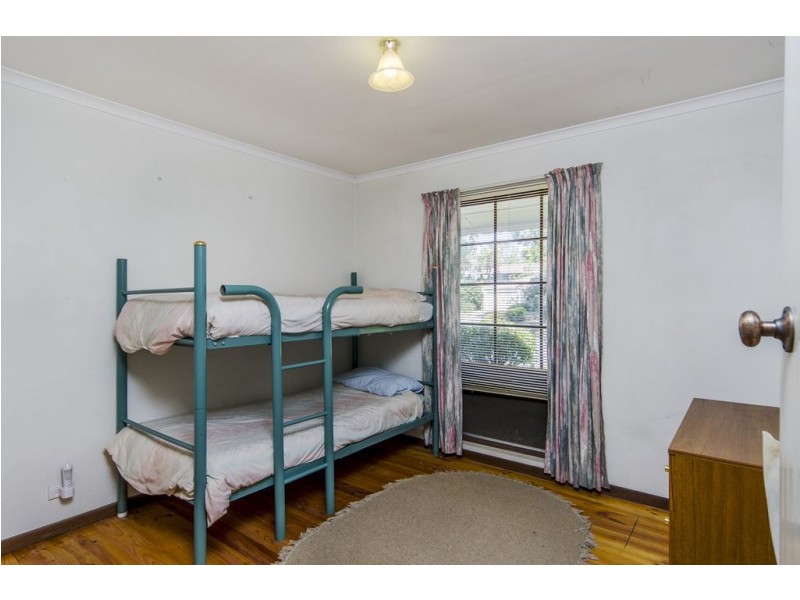 30 Heysen Drive, Trott Park SA 5158