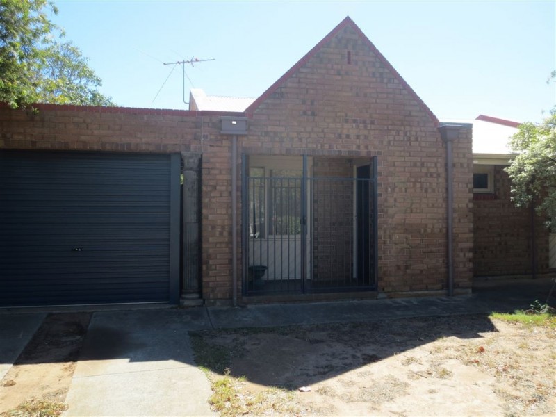 2 Fonda Court, Christie Downs SA 5164