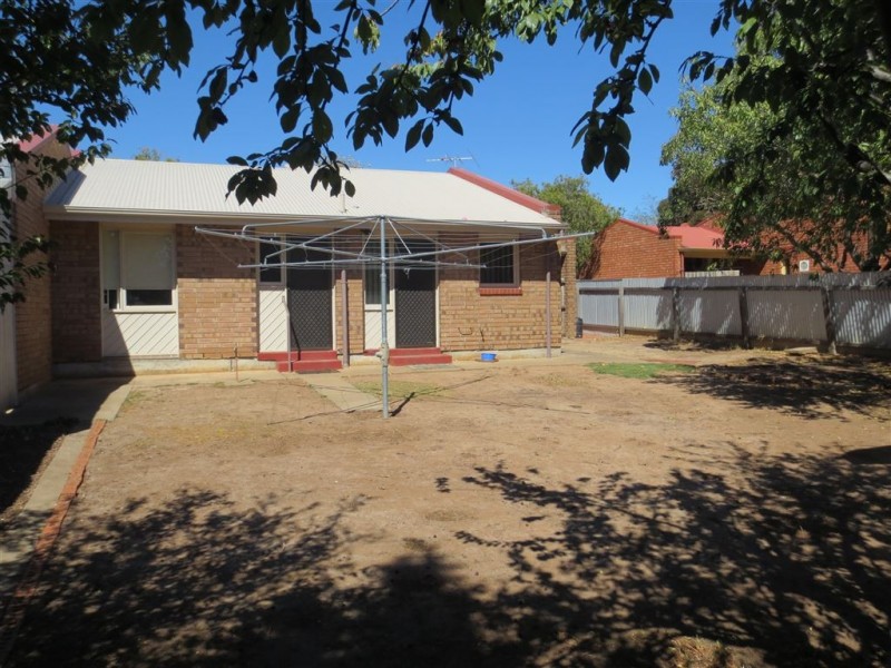 2 Fonda Court, Christie Downs SA 5164