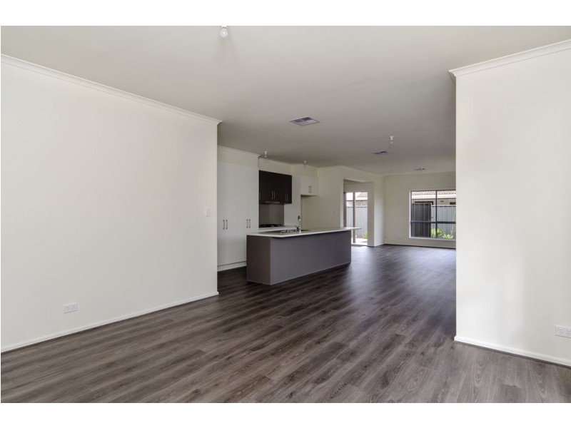 4 Parsons Avenue, Morphett Vale SA 5162