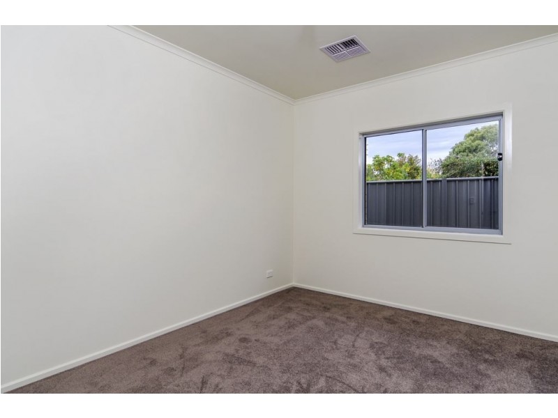 4 Parsons Avenue, Morphett Vale SA 5162