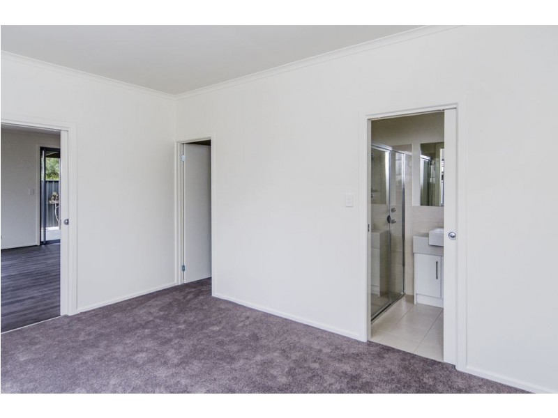 4 Parsons Avenue, Morphett Vale SA 5162