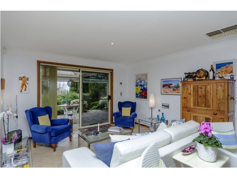 32 Grand Boulevard, Seaford Rise SA 5169