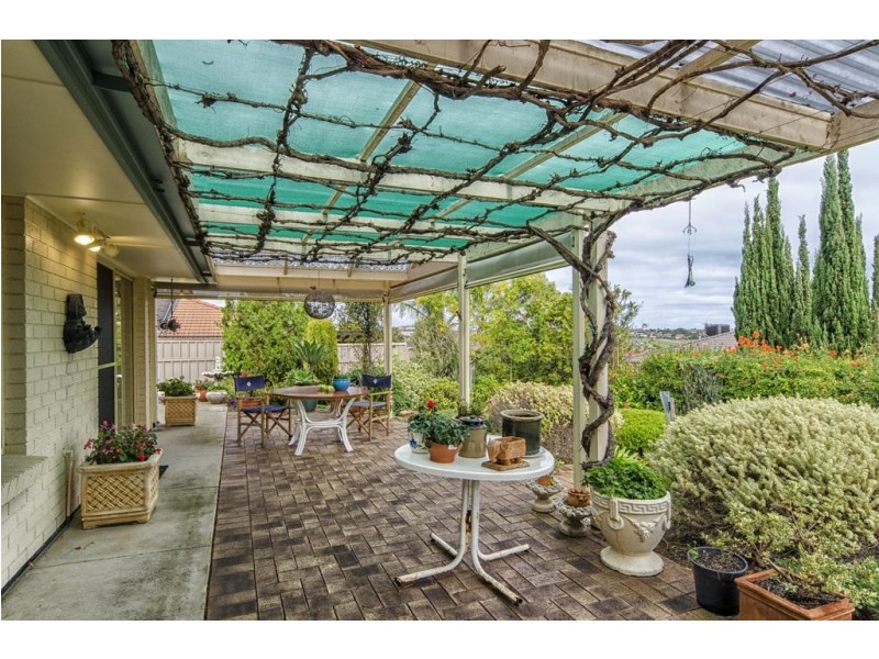 32 Grand Boulevard, Seaford Rise SA 5169