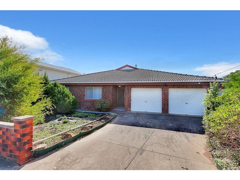 15 Regent Street, Moana SA 5169