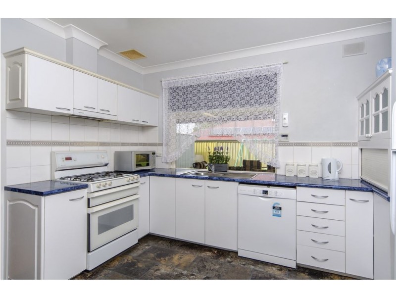 11 Acorn Court, Morphett Vale SA 5162