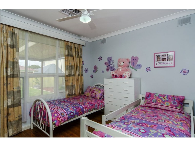 11 Acorn Court, Morphett Vale SA 5162