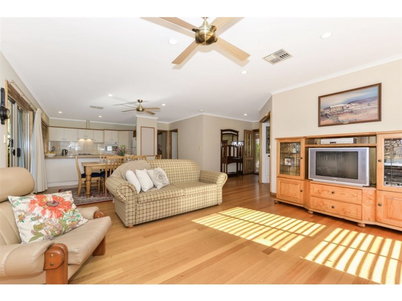 2a Roseberry Street, Daw Park SA 5041