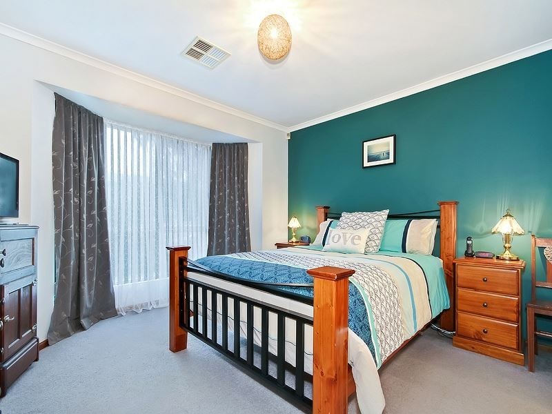 13 St Georges Court, Morphett Vale SA 5162