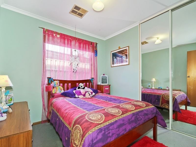 13 St Georges Court, Morphett Vale SA 5162
