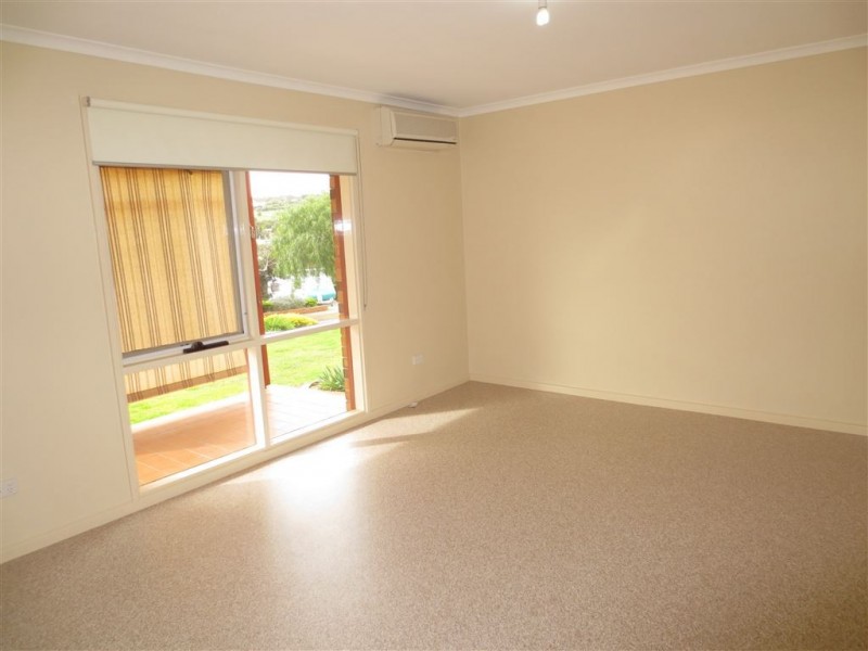 23 Lismore Crescent, Huntfield Heights SA 5163