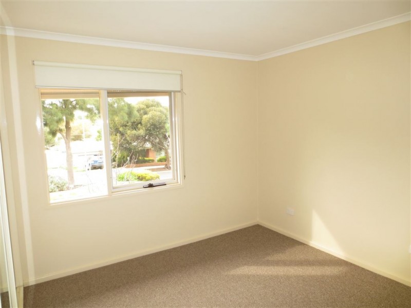 23 Lismore Crescent, Huntfield Heights SA 5163