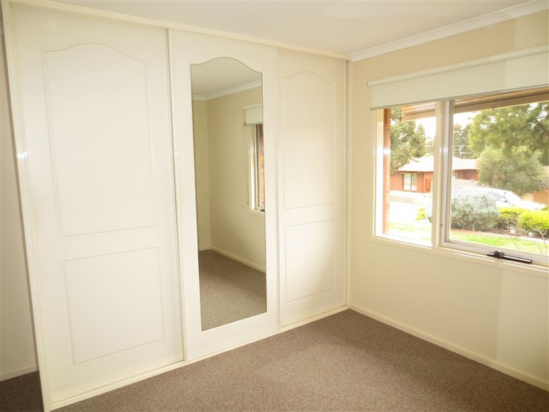 23 Lismore Crescent, Huntfield Heights SA 5163