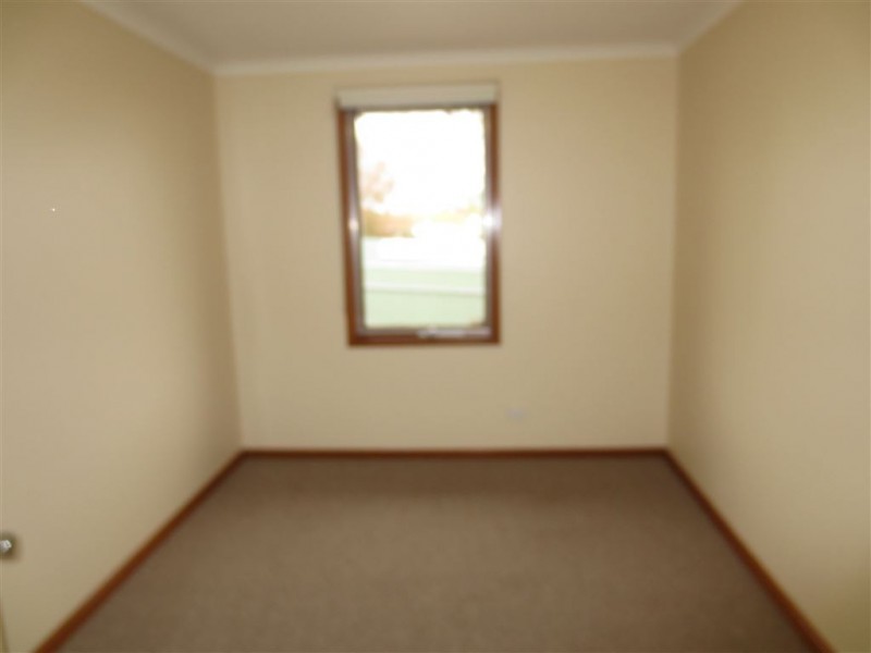 10 Lublin Crescent, Hackham West SA 5163