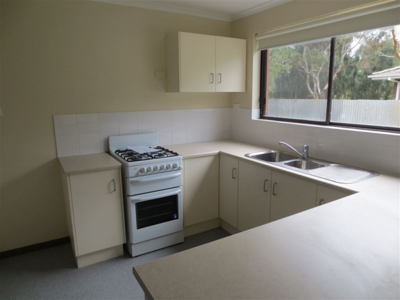 9 Spruce Avenue, Aberfoyle Park SA 5159