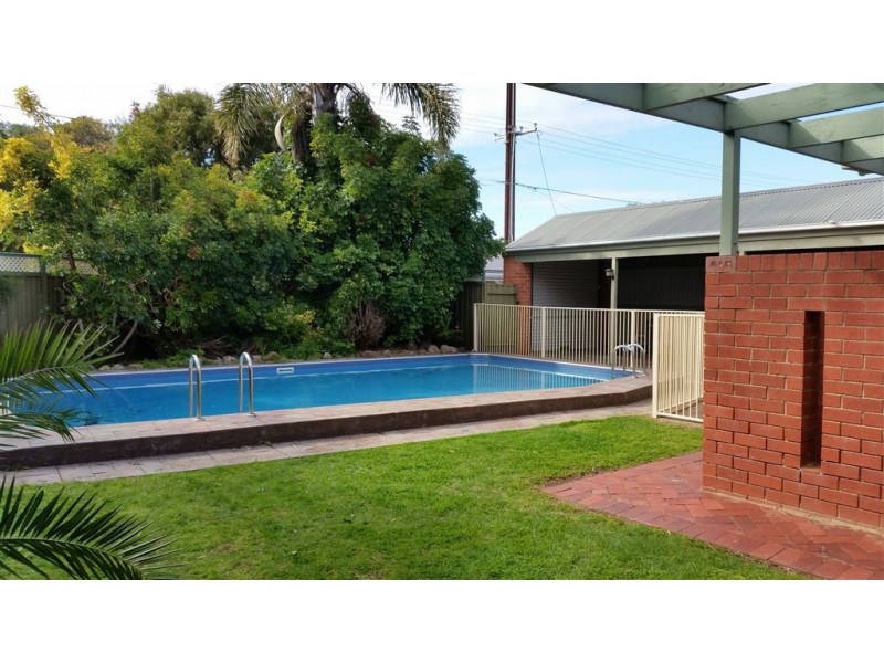 6b Winton Avenue, Hove SA 5048