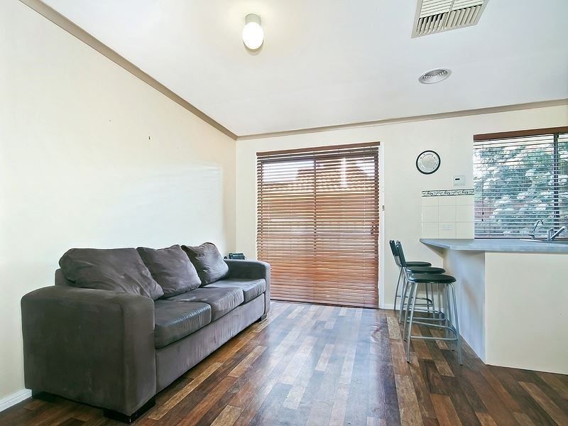 5 Jade Crescent, Happy Valley SA 5159