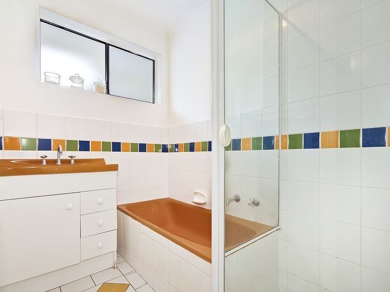 5 Jade Crescent, Happy Valley SA 5159