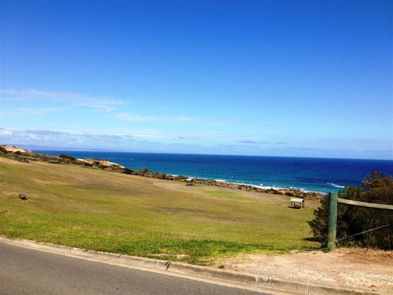 2 Wakelin Terrace, O’sullivan Beach SA 5166