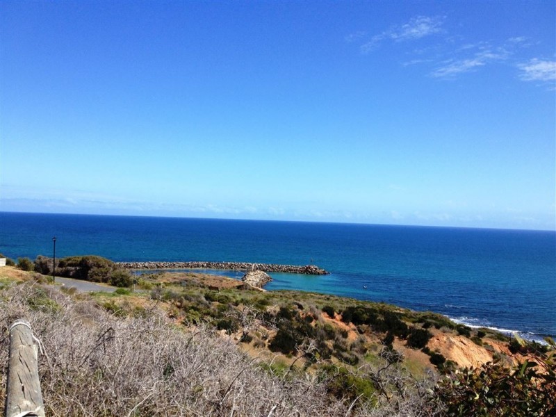 2 Wakelin Terrace, O’sullivan Beach SA 5166