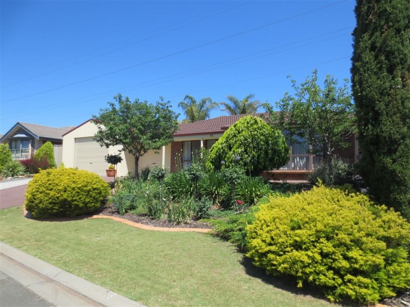 14 Zoran Court, Woodcroft SA 5162