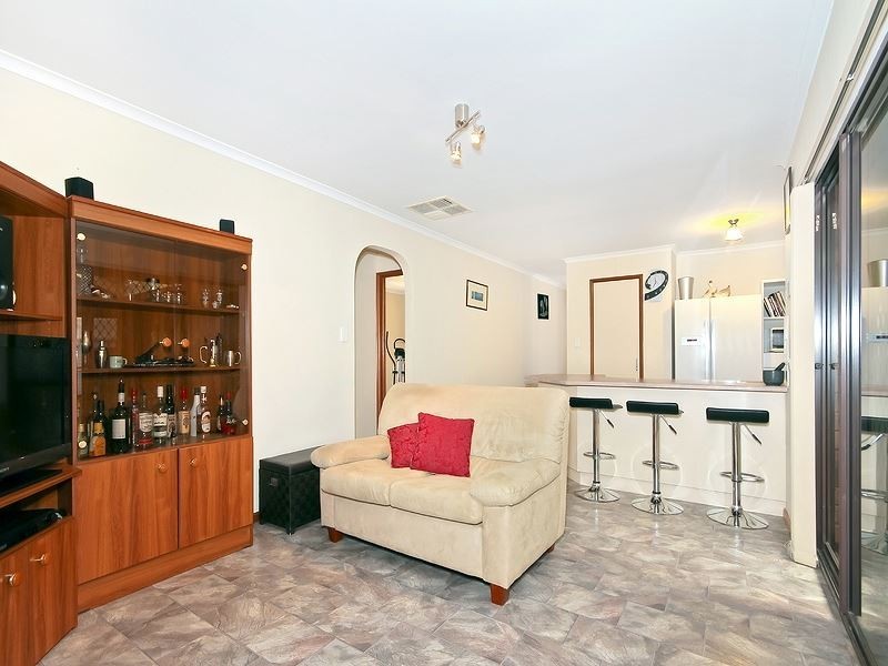 14 Zoran Court, Woodcroft SA 5162