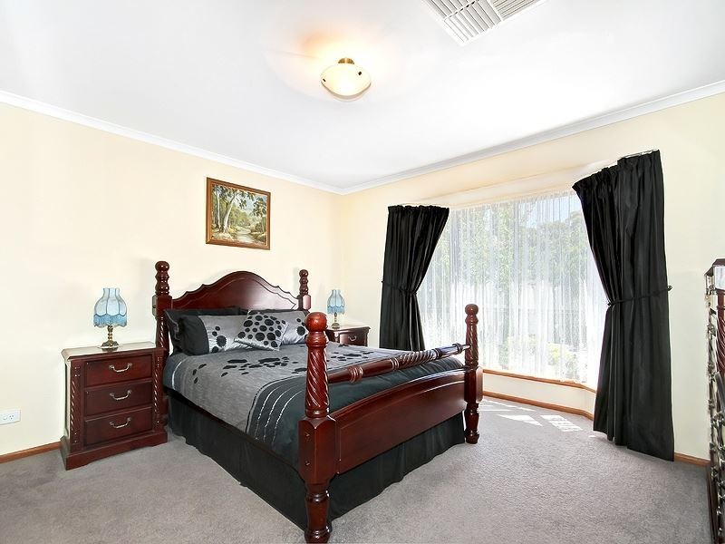 14 Zoran Court, Woodcroft SA 5162