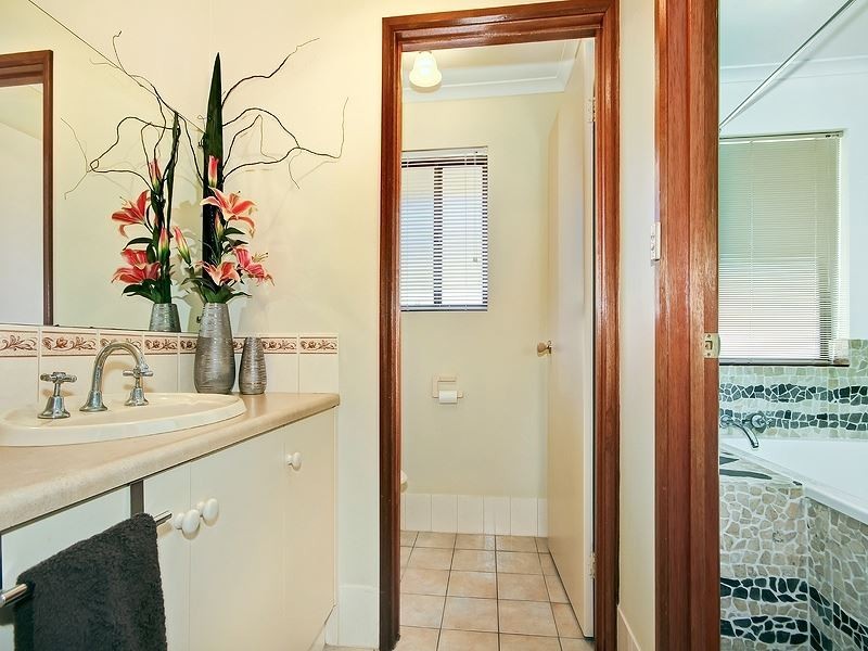 14 Zoran Court, Woodcroft SA 5162