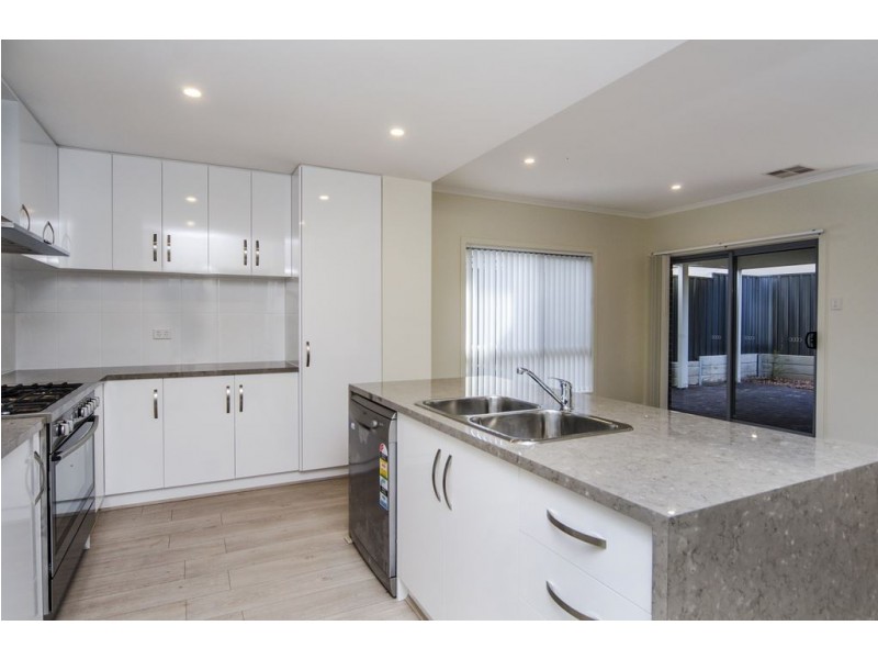 1 Finch Avenue, Old Reynella SA 5161