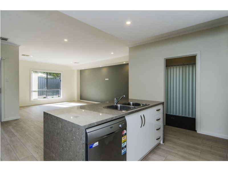 1 Finch Avenue, Old Reynella SA 5161
