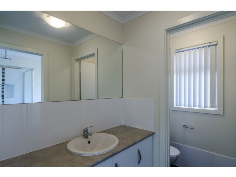 1 Finch Avenue, Old Reynella SA 5161