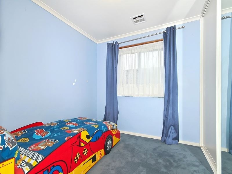 96 Brentwood Drive, Huntfield Heights SA 5163