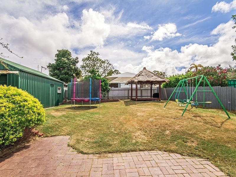 96 Brentwood Drive, Huntfield Heights SA 5163