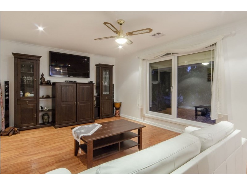 5 Equestrian Drive, Woodcroft SA 5162