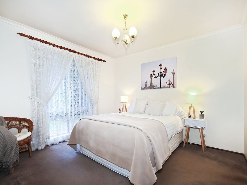 4 Celtic Avenue, Clovelly Park SA 5042