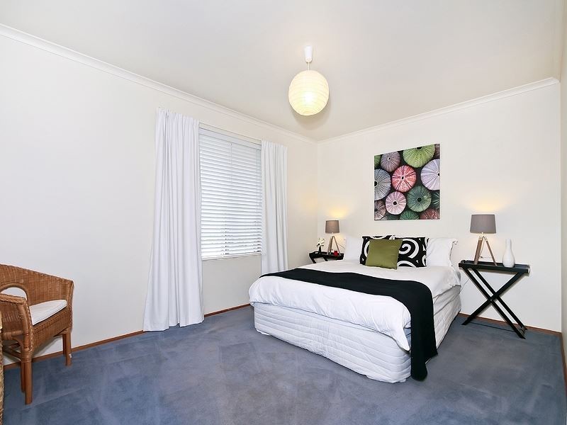 4 Celtic Avenue, Clovelly Park SA 5042