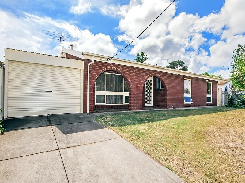 96 Brentwood Drive, Huntfield Heights SA 5163