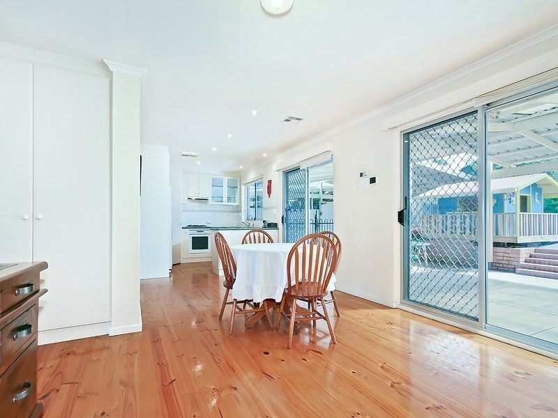 96 Brentwood Drive, Huntfield Heights SA 5163